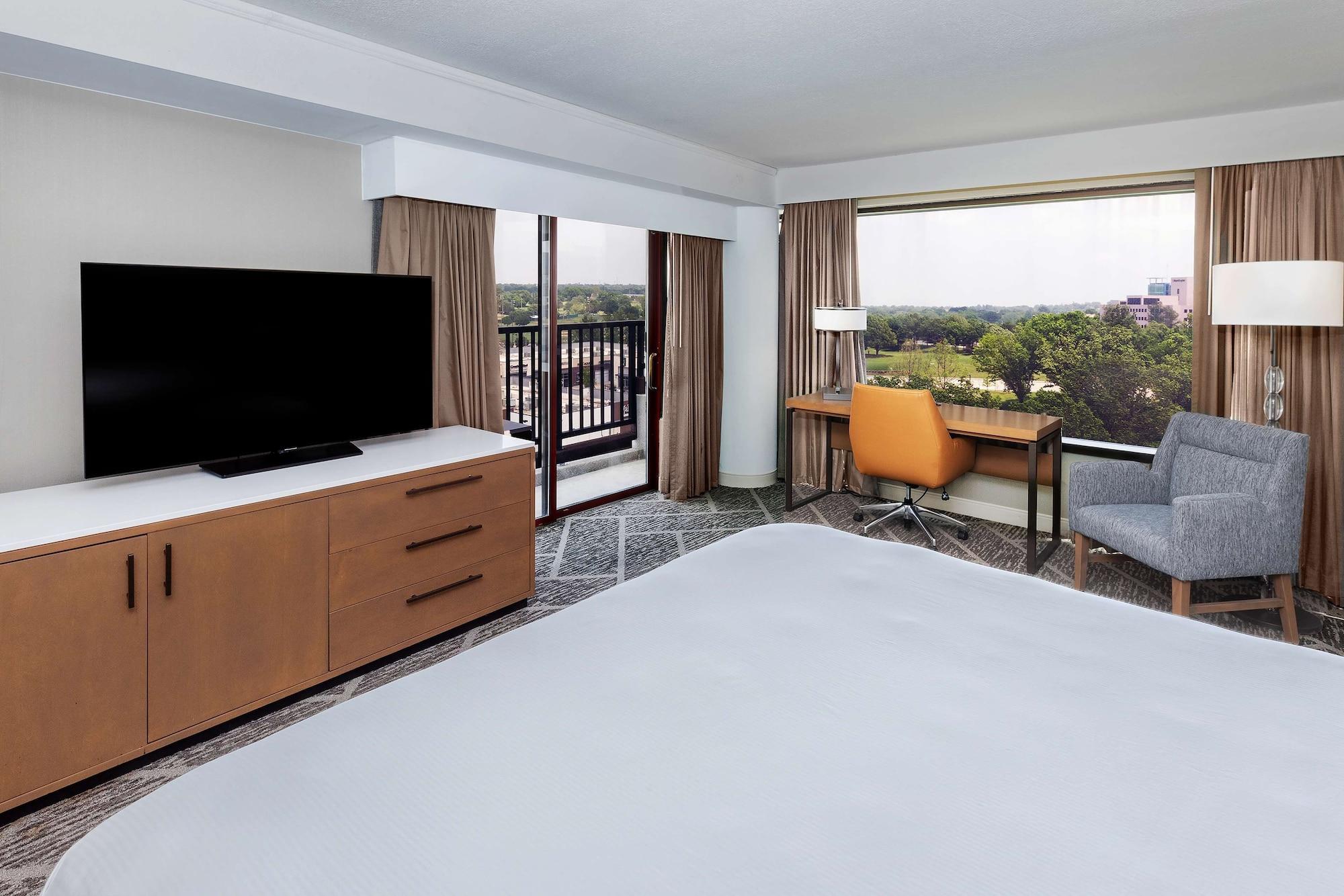 Doubletree By Hilton Tulsa At Warren Place Экстерьер фото